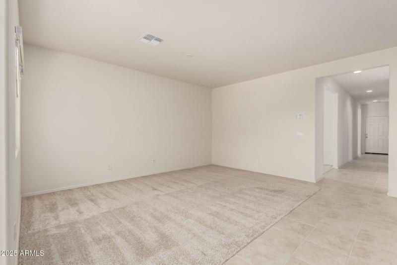 GREATROOM FAMILY RM (2)