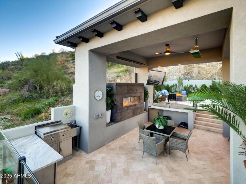 fully outfitted outdoor kitchen