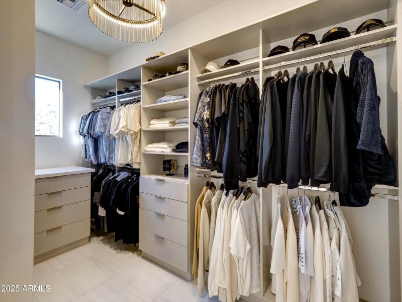 Custom Classy Closets