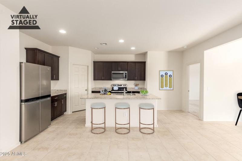 KITCHEN VIRTUALLY STAGED