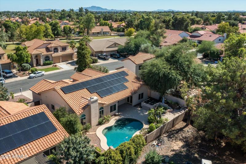 Energy efficiency with Owned Solar