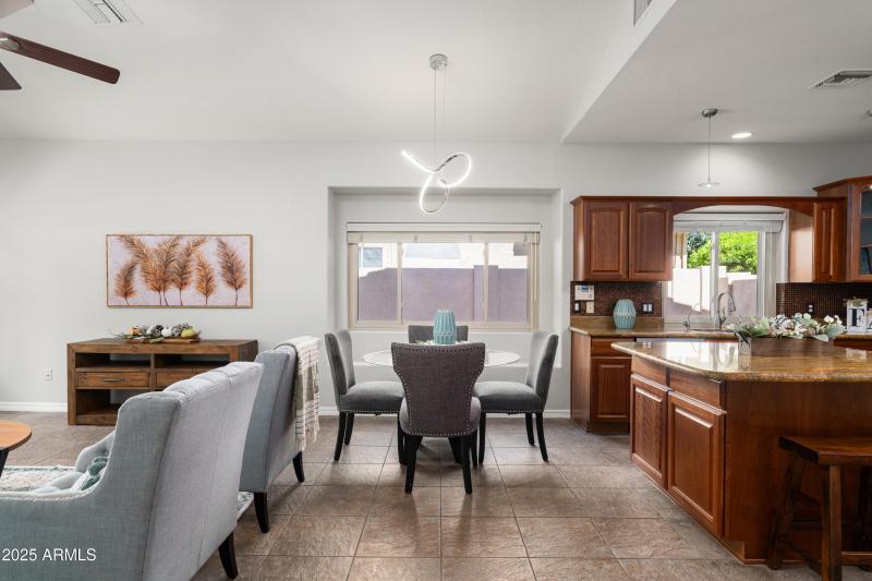 Breakfast nook with window seat