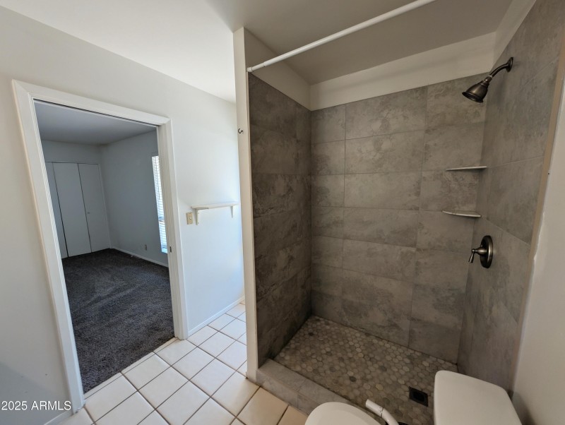 PXL_20251001_185612668.RAW-01.COVER~2