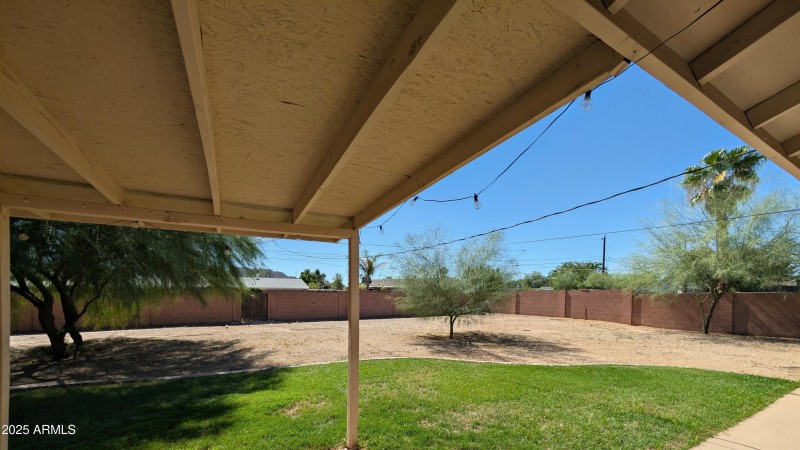 PXL_20251001_190014640.RAW-01.COVER~2