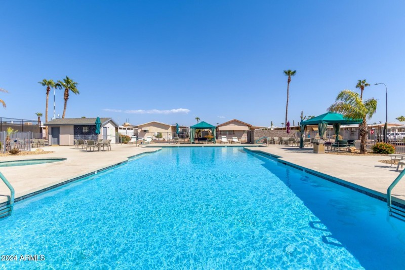 agave village pool 2