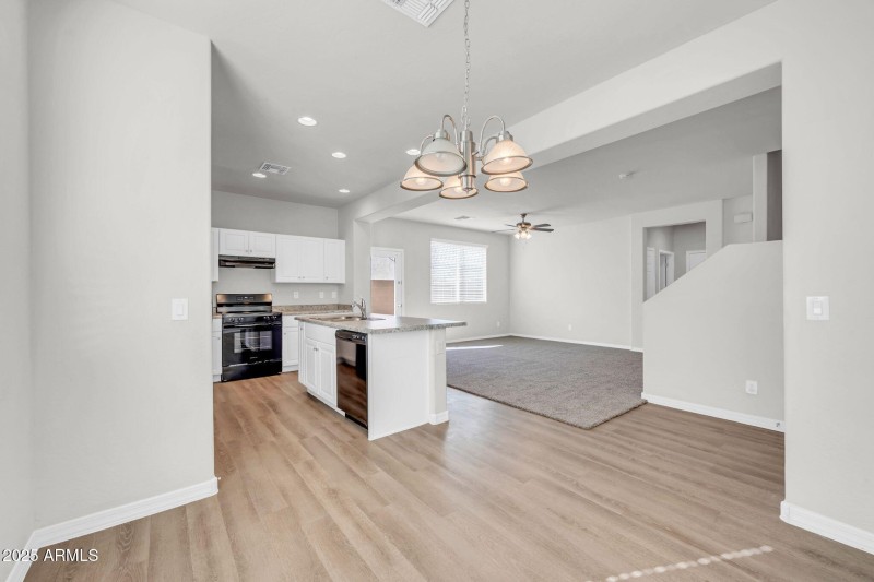 935 E Agua Fria Ln-15