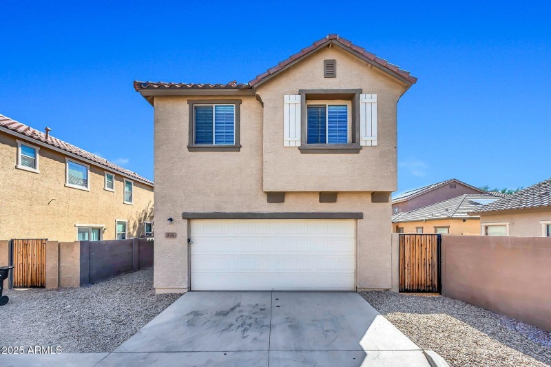 935 E Agua Fria Ln-1