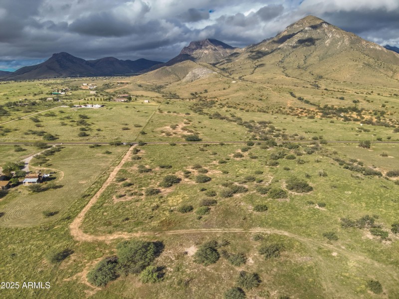 DJI_20251014090001_0015_V