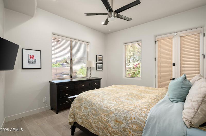 27-10918ESutherlandWay-27