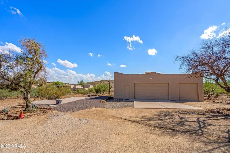 East House Detached Garage