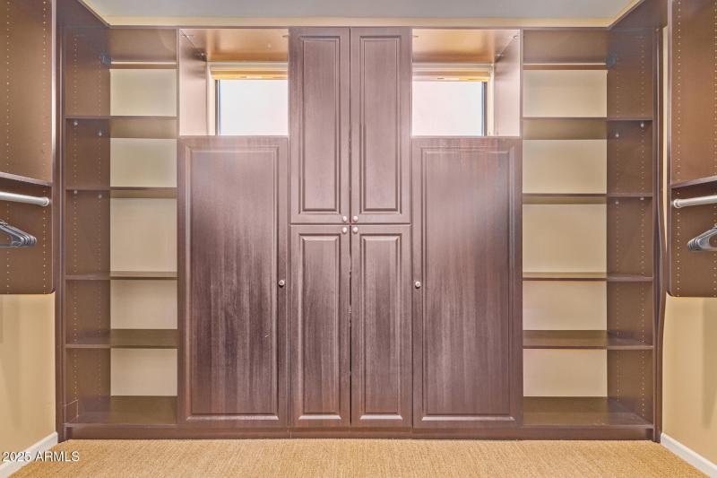 Summit Master Bedroom closet