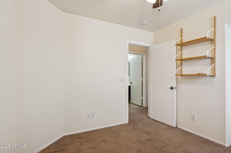 23-web-or-mls-40939-w-hayden-dr