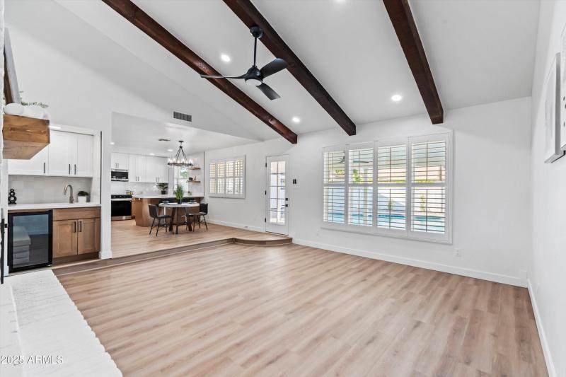 41-Family Room to Kitchen