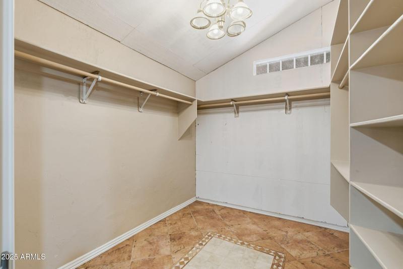 Walk in Closet