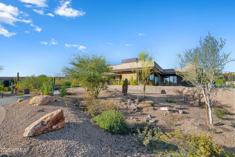 012_e_celestial-56_900