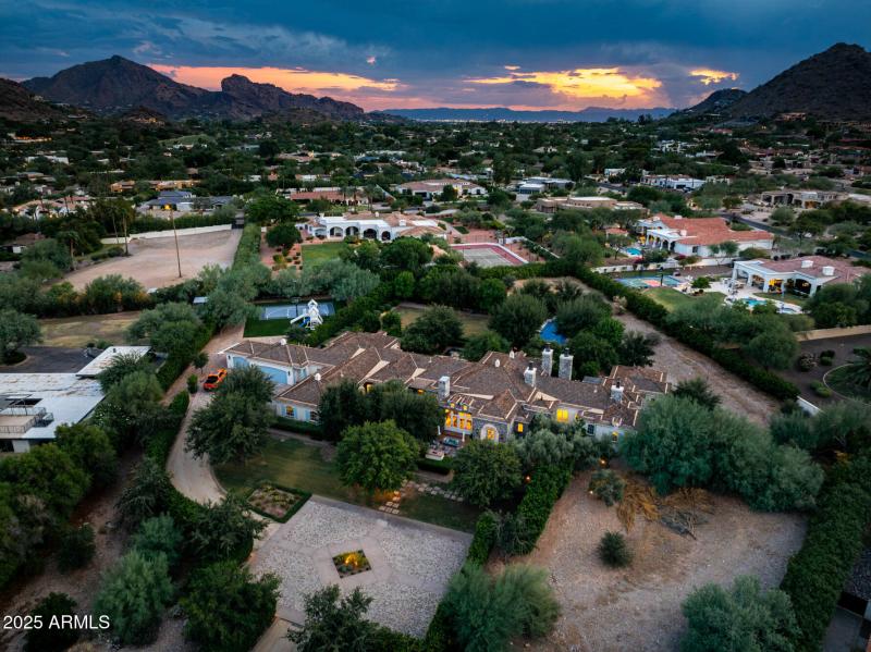 MLS - 8305 N 50th St - Paradise Valley,