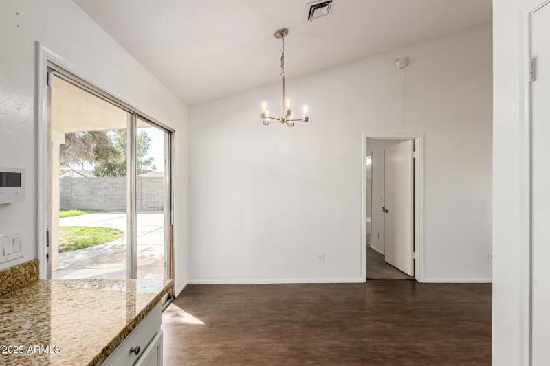 8503 W BLOOMFIELD RD