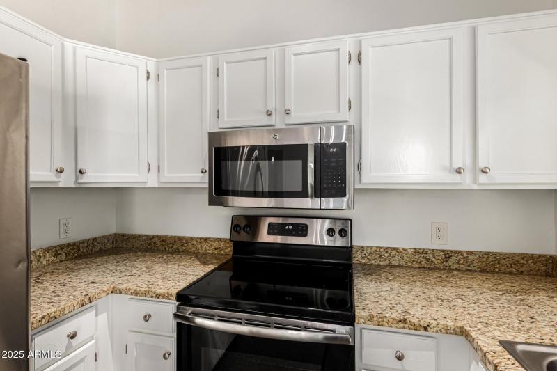 8503 W BLOOMFIELD RD