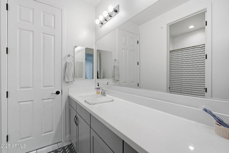 35-web-or-mls-Raymond-35