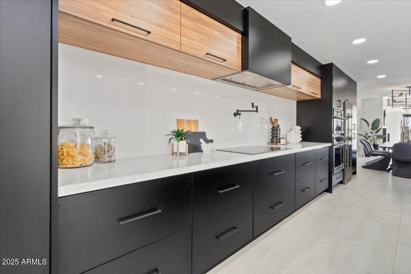 STOVE AND POT FILLER