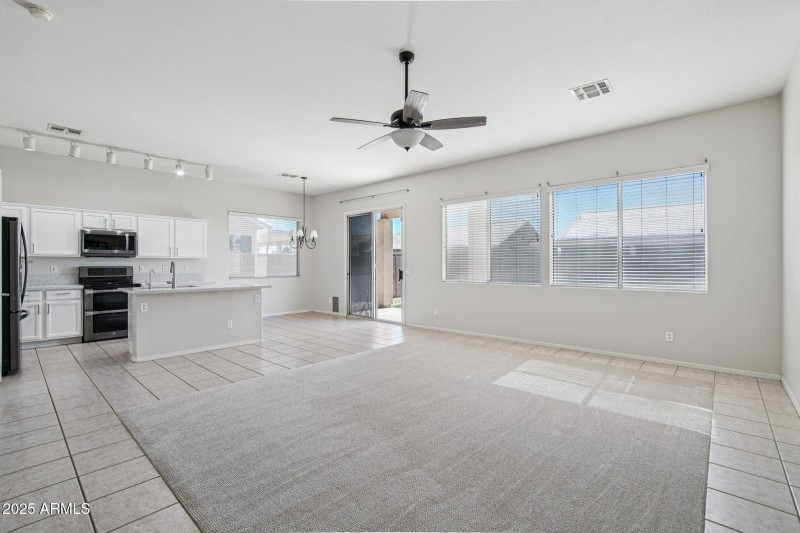 5-web-or-mls-W Ironwood St-S2010-005