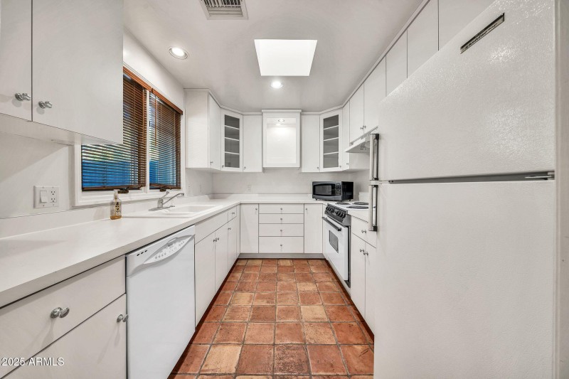 4531 E Quartz Mountain Rd-38