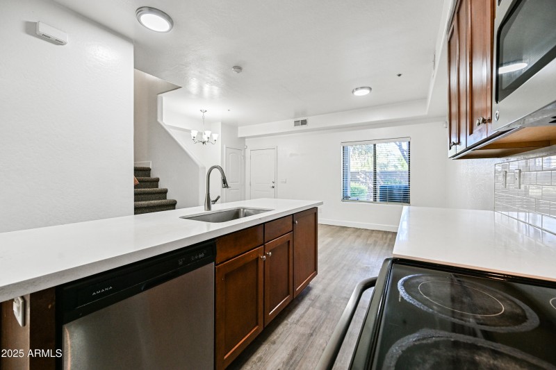 9-4608WMA1190-ocupix-