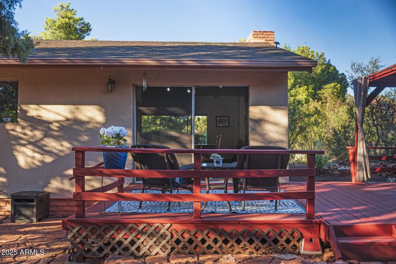Outdoor Dining near Kitchen
