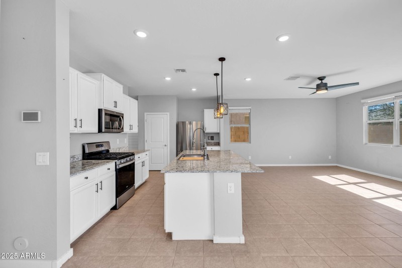 54-web-or-mls-896A1801