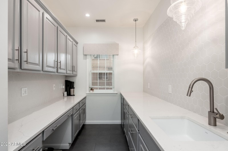 2922 N Rio De Flag Dr - 41