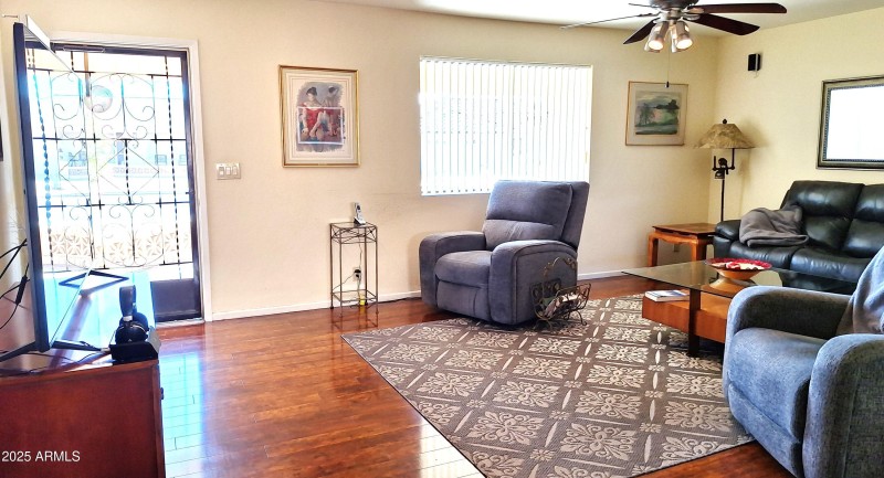 20251015_134910.jpg1