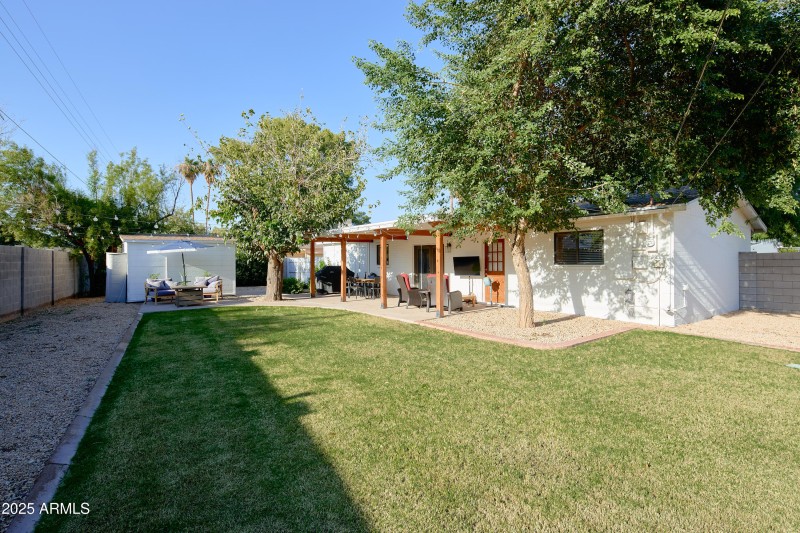 PropertyImageCo_4226N84thPl_WEB_23