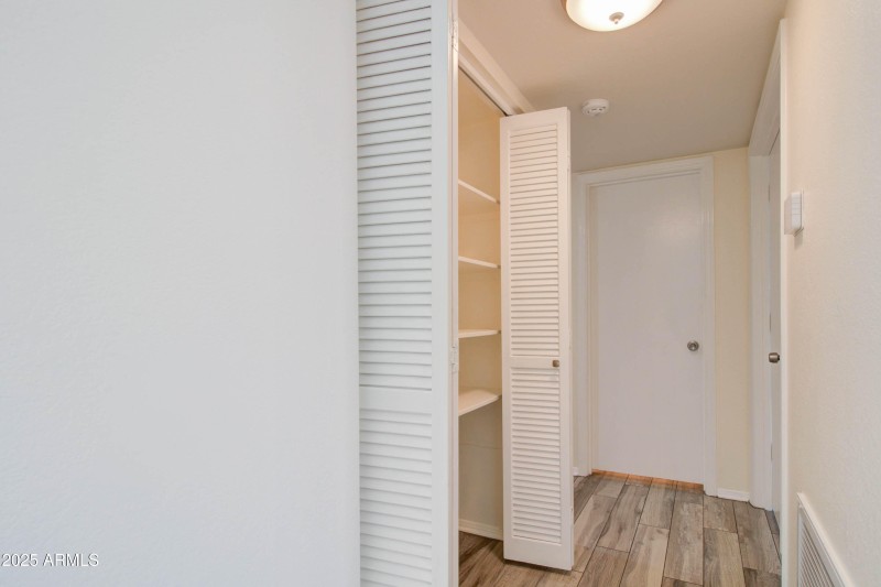 5134 E Edgemont Ave-16