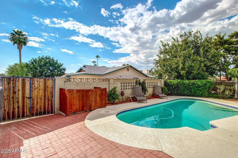 20160831164833429078000000-o