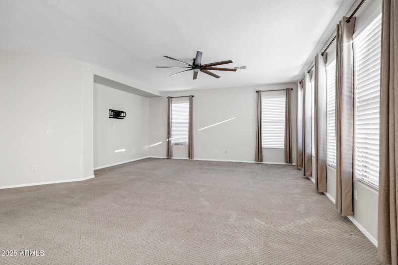 25686 N Sandstone Way-13