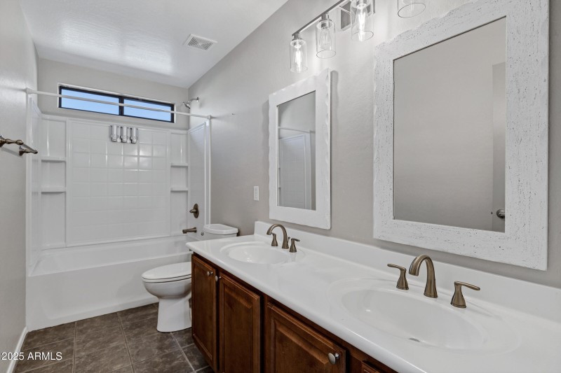 25686 N Sandstone Way-35