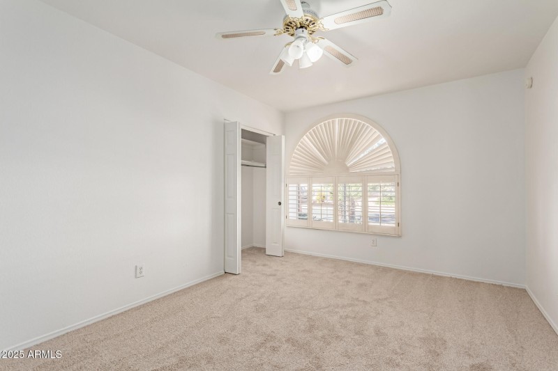 1531 E Buena Vista Dr