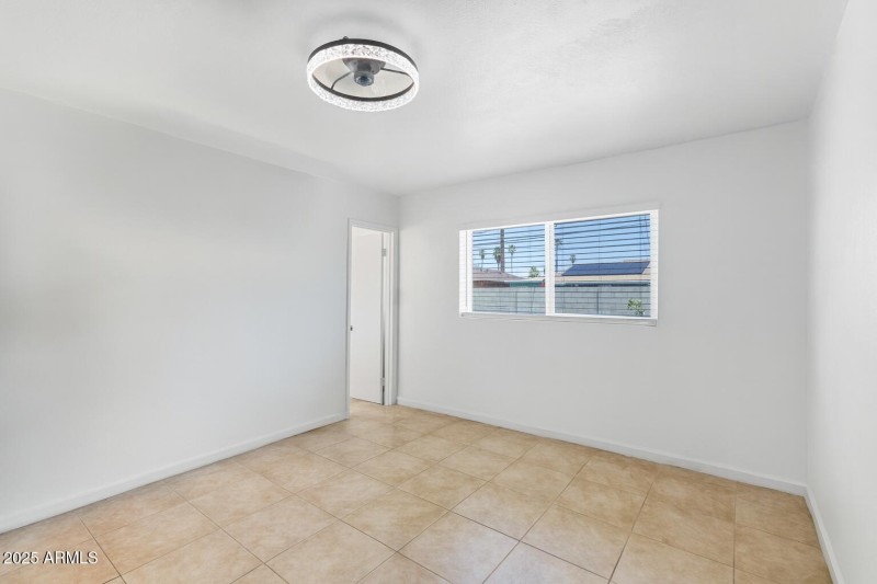 ChatGPT Image Oct 21, 2025, 07_51_34 AM