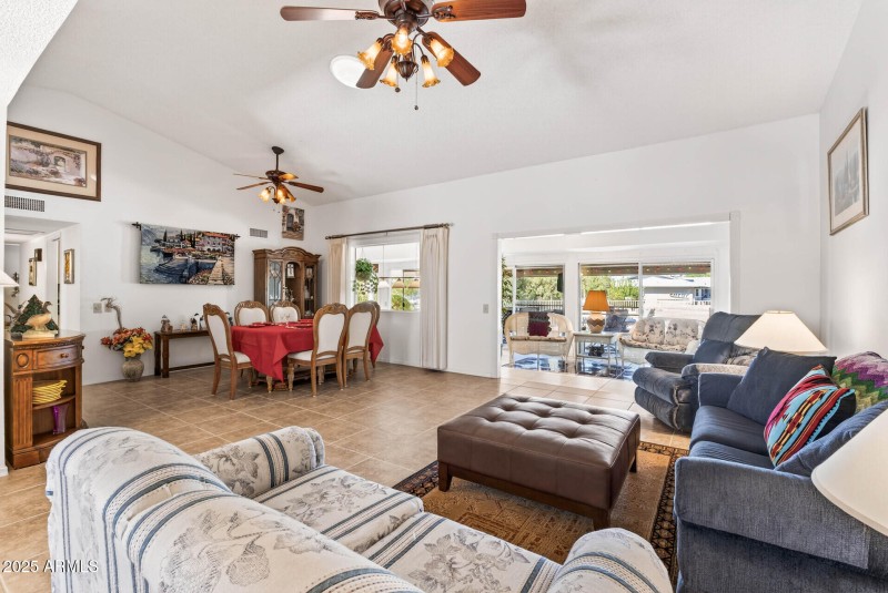 19_21610_N_Sunglow19_mls