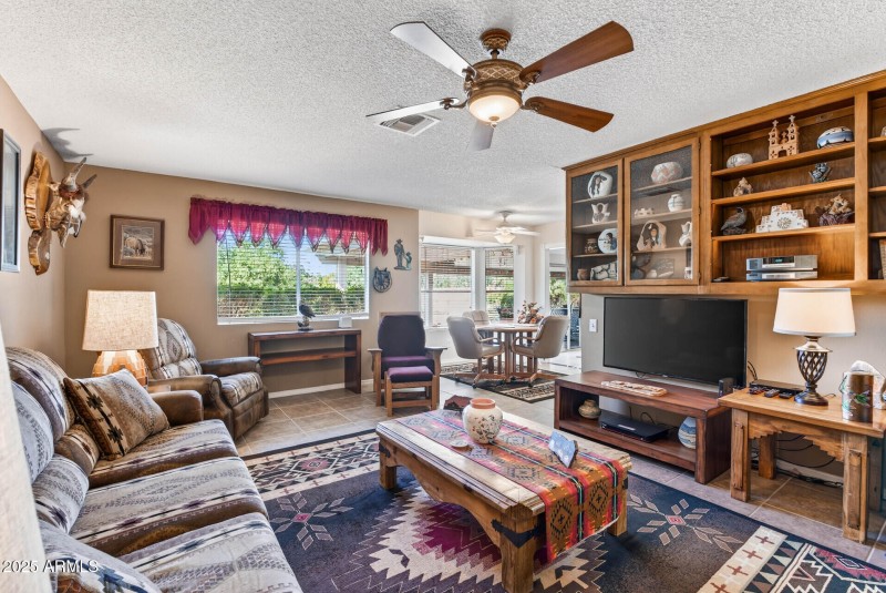 31_21610_N_Sunglow31_mls