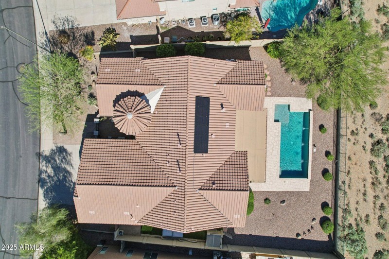 63-web-or-mls-W River Rock Trl-S2110-063