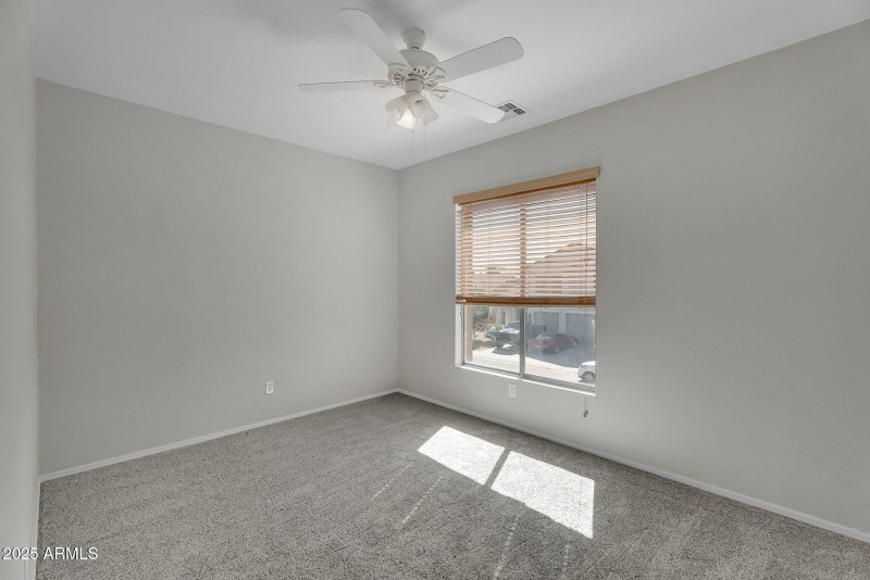 029_31-web-or-mls-oak_rd-24_31