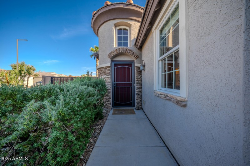 4_30285 w leah dr-03