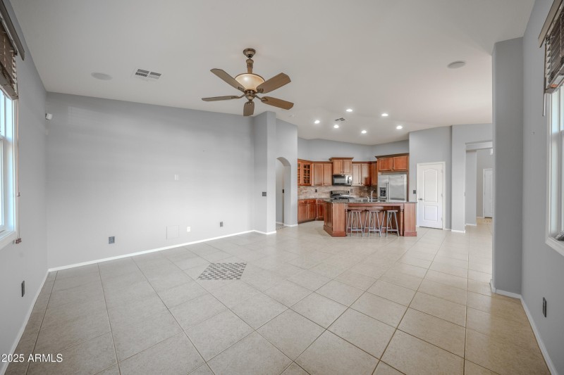 15_30285 w leah dr-14