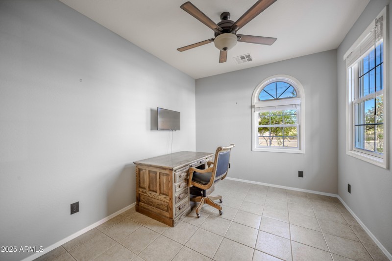 20_30285 w leah dr-19