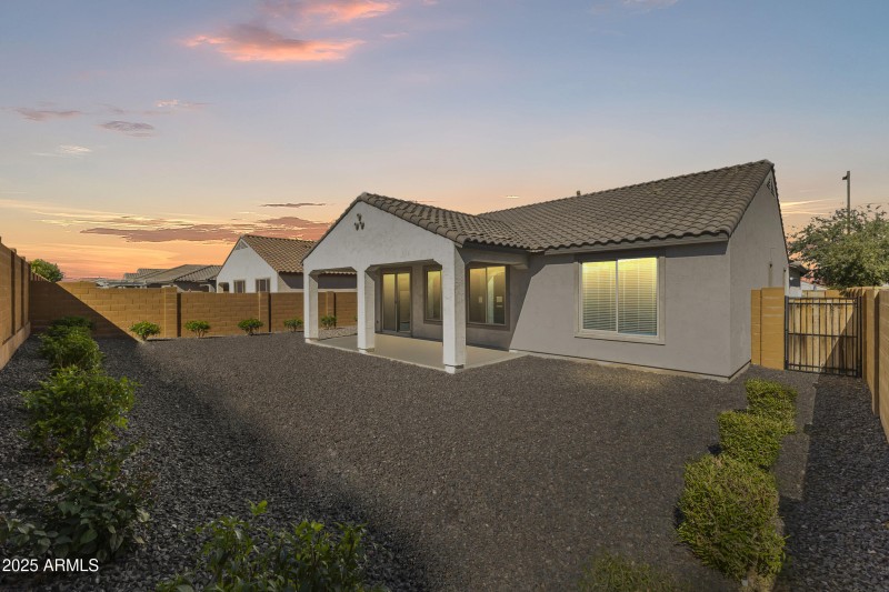 Exterior Backyard/Virtual Twilight