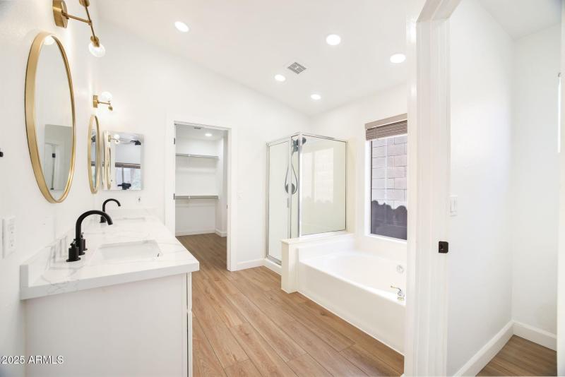 Master bath_2348