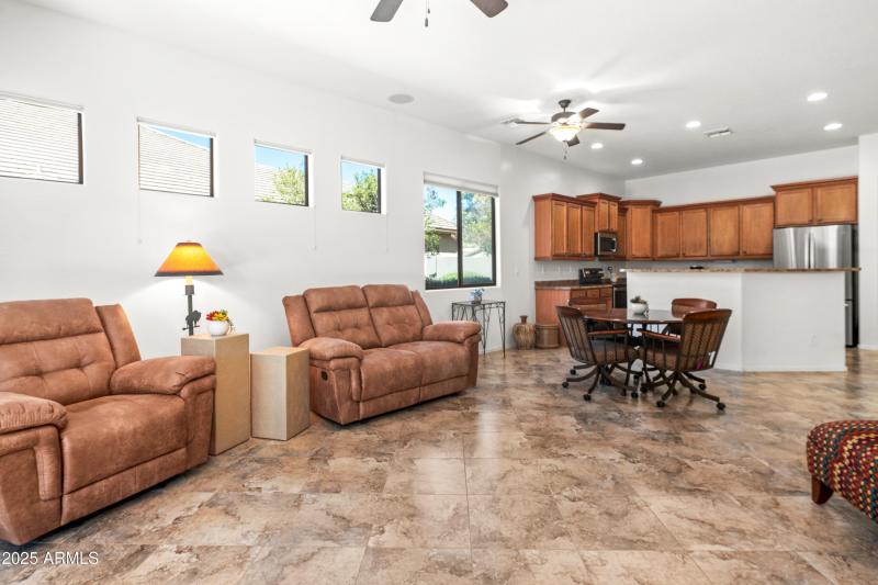 18115-E-Via-Jardin-21