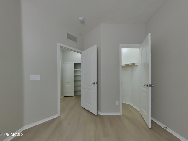 12_pc_BkcaSQzQpU_T7ohj7qVOq_layout_0