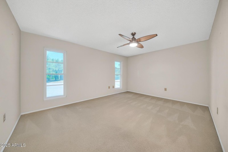 20018 N Lake Forest Dr